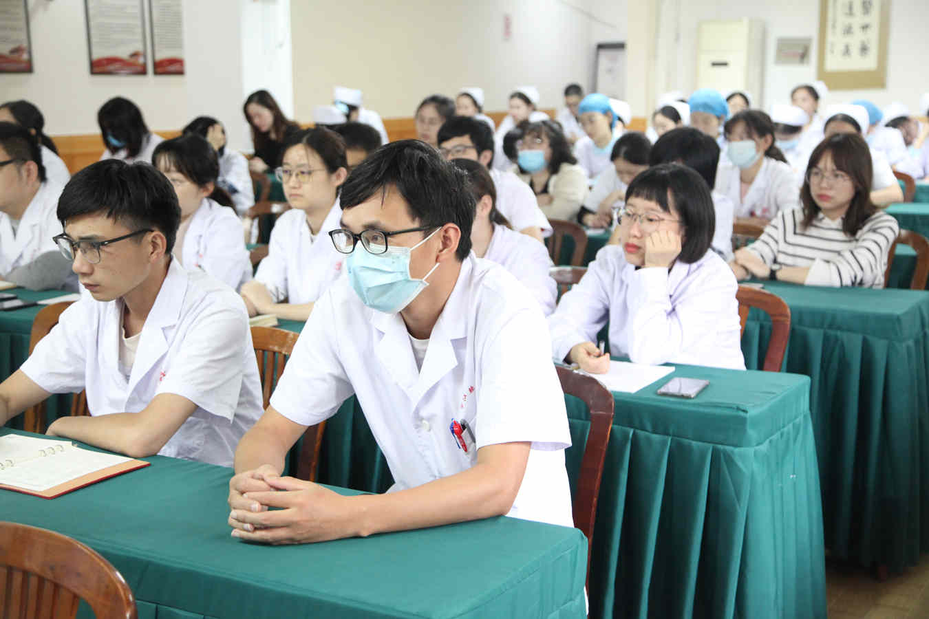 新职工.JPG